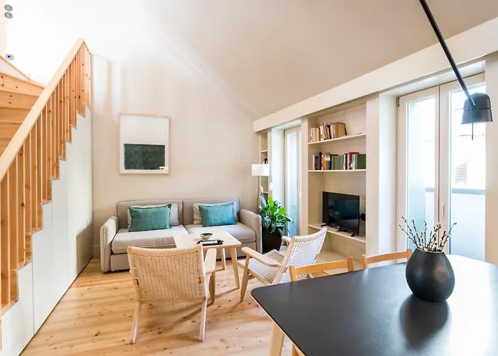 Casas Na Portuguesa - Bica Chiado